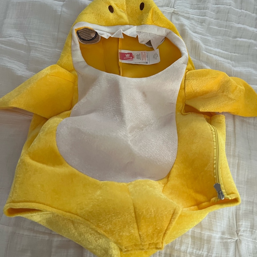 Baby shark Halloween costume 12-18 months
